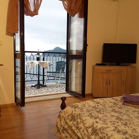 Apartments "Villa Mungos" Sobra ภายนอก รูปภาพ