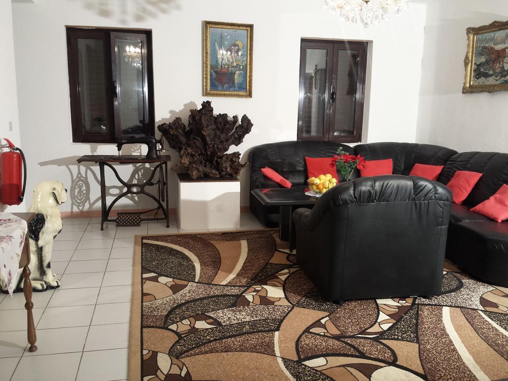 Apartments "Villa Mungos" Sobra ภายนอก รูปภาพ