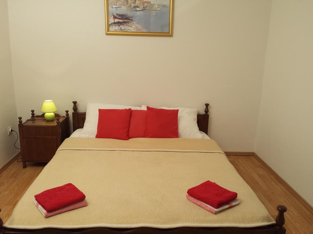 Apartments "Villa Mungos" Sobra ภายนอก รูปภาพ