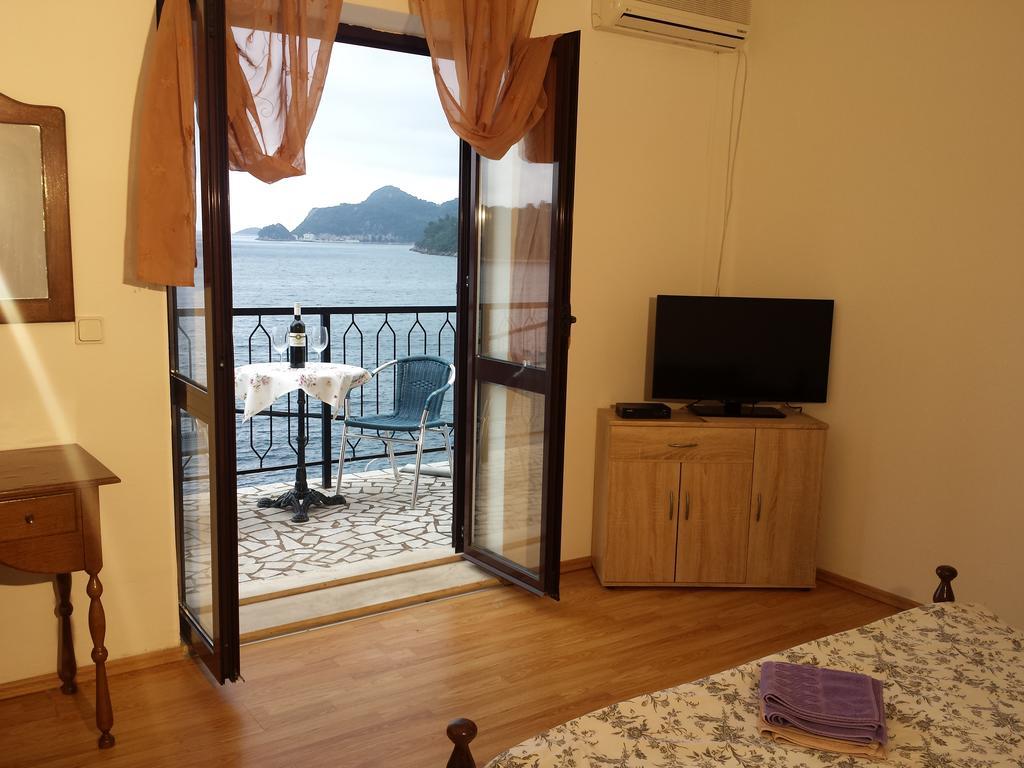Apartments "Villa Mungos" Sobra ภายนอก รูปภาพ