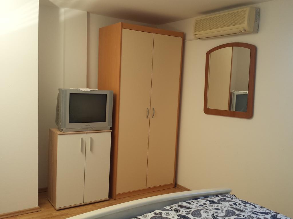 Apartments "Villa Mungos" Sobra ภายนอก รูปภาพ