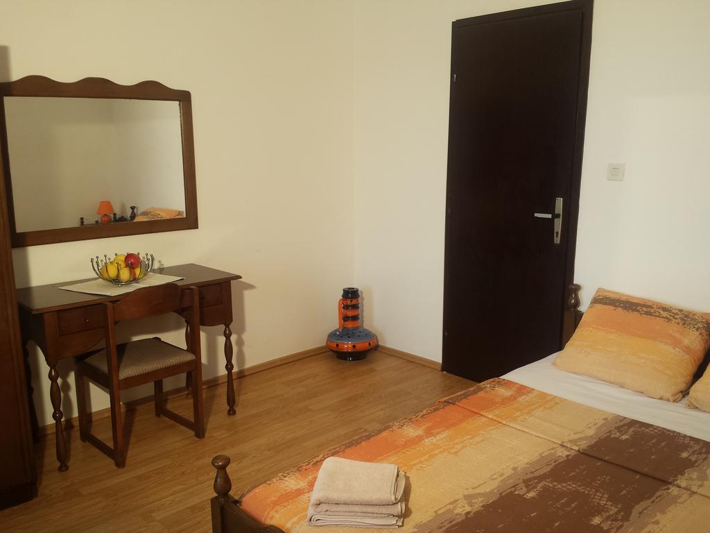 Apartments "Villa Mungos" Sobra ภายนอก รูปภาพ