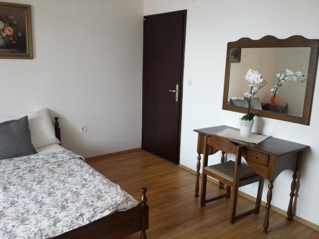 Apartments "Villa Mungos" Sobra ภายนอก รูปภาพ